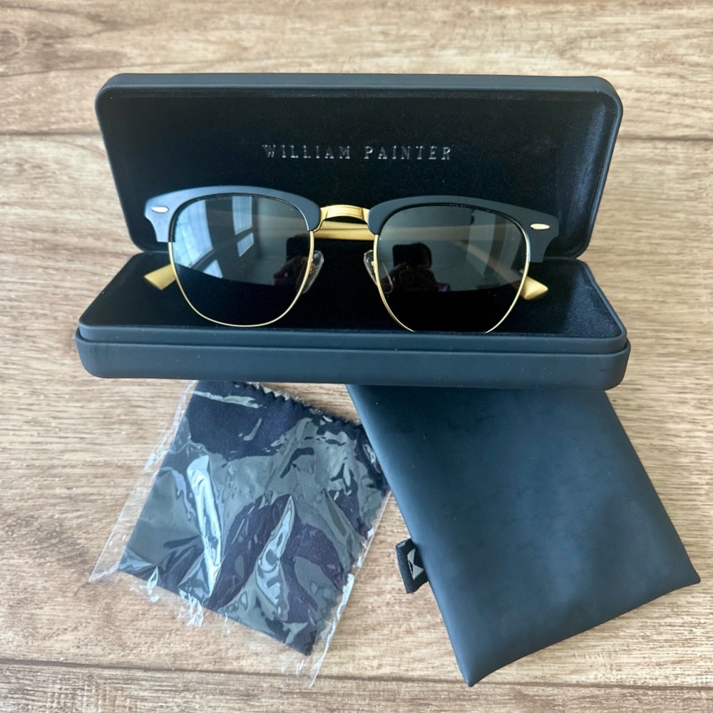 In EXCELLENT condition! William Painter sunglasses